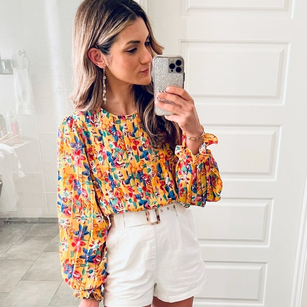 Endless Rose crop elastic hem summer top! Like new!